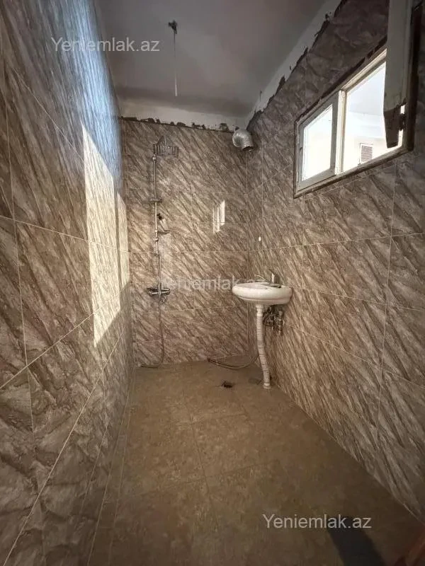 Satılır 3 otaqlı köhnə tikili 72 m²