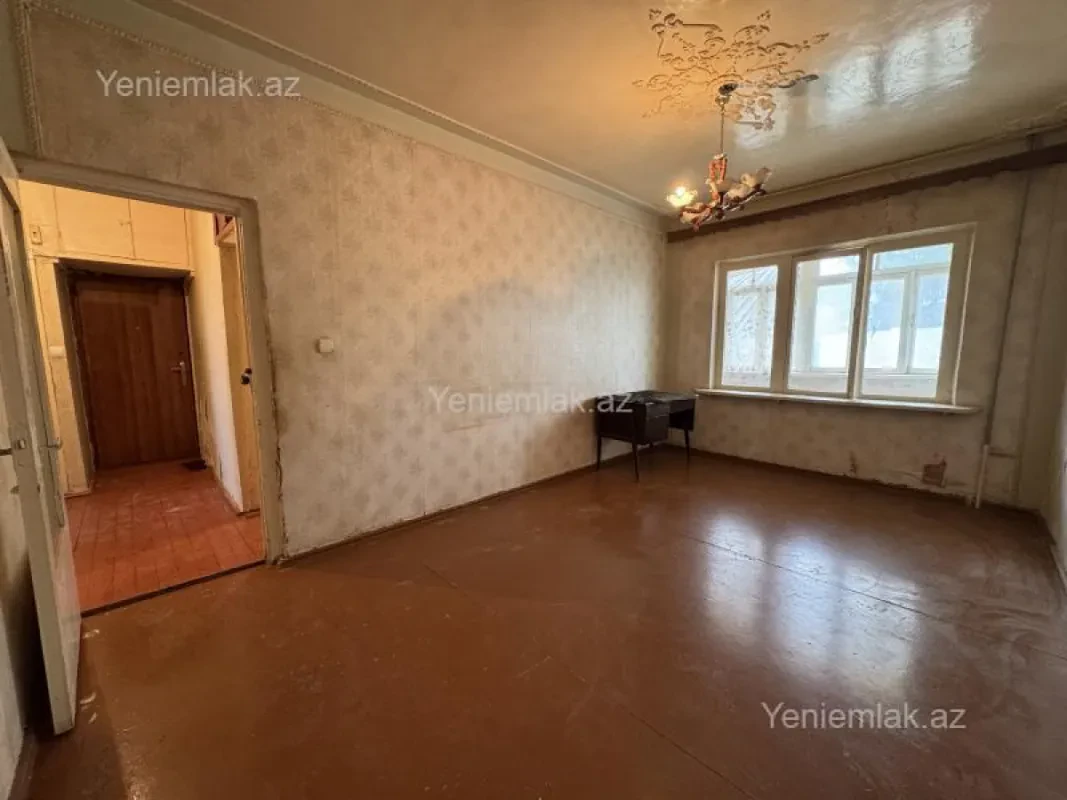 Satılır 3 otaqlı köhnə tikili 72 m²