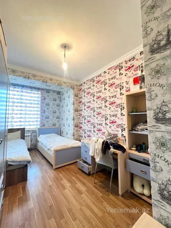 Satılır 3 otaqlı yeni tikili 110 m²