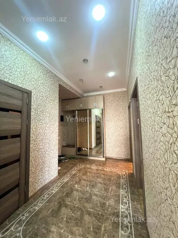 Satılır 3 otaqlı yeni tikili 110 m²