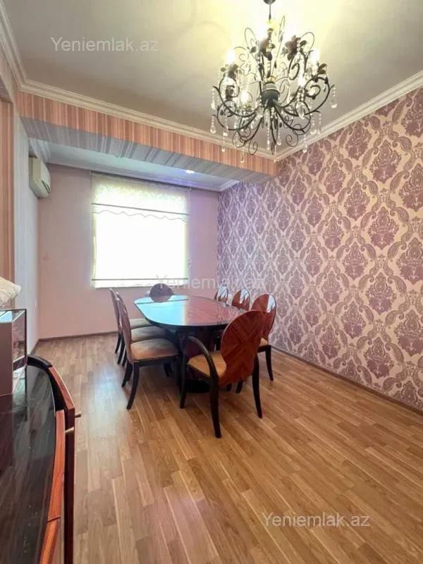 Satılır 3 otaqlı yeni tikili 110 m²