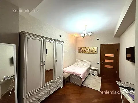 Satılır 3 otaqlı yeni tikili 100 m²