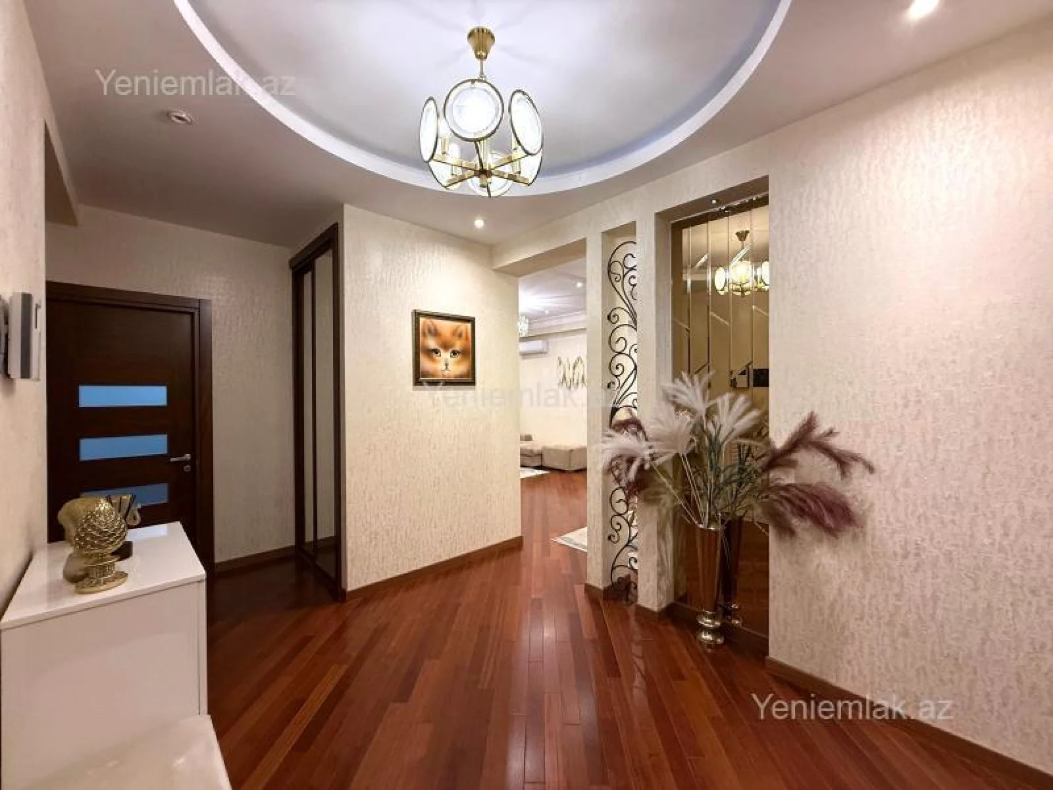 Satılır 3 otaqlı yeni tikili 100 m²