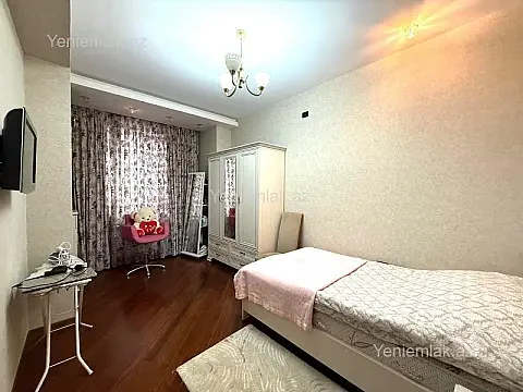 Satılır 3 otaqlı yeni tikili 100 m²