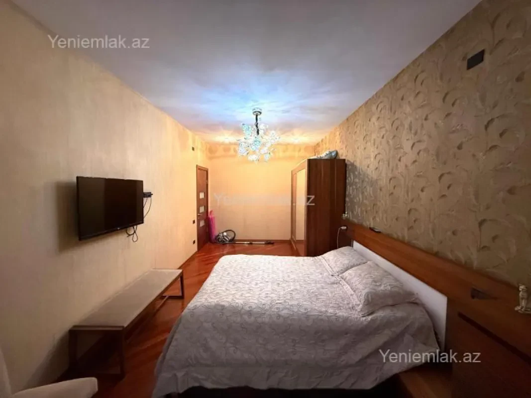 Satılır 3 otaqlı yeni tikili 100 m²