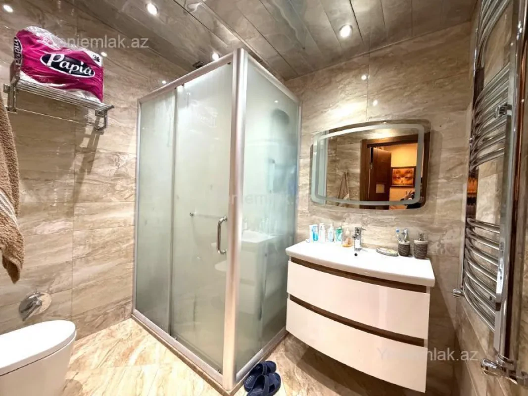 Satılır 3 otaqlı yeni tikili 100 m²