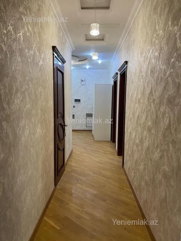 Satılır 3 otaqlı yeni tikili 150 m²