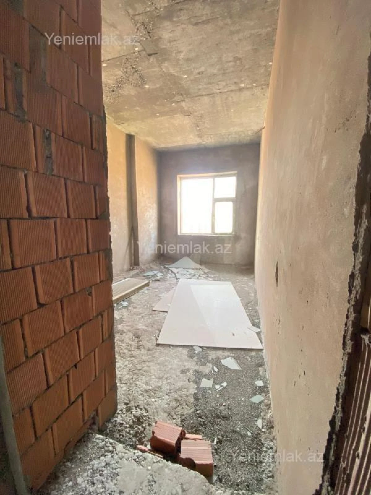 Satılır 4 otaqlı yeni tikili 185 m²