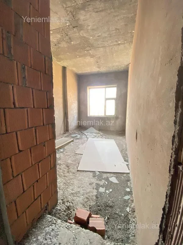 Satılır 4 otaqlı yeni tikili 185 m²