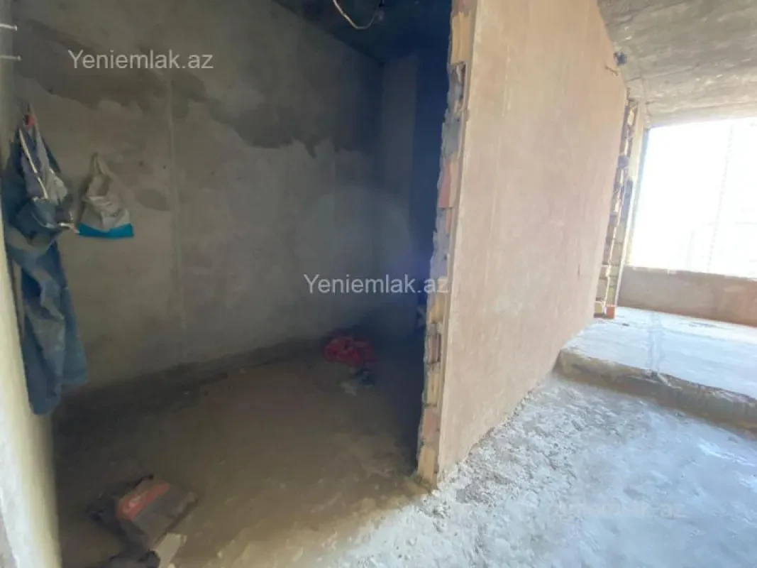 Satılır 4 otaqlı yeni tikili 185 m²