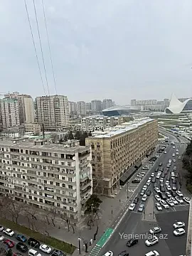 Satılır 4 otaqlı yeni tikili 185 m²