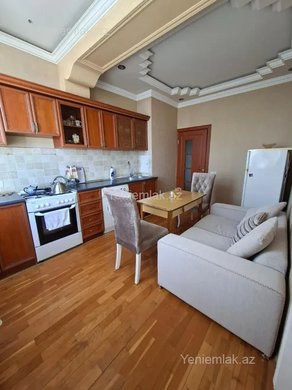 Satılır 2 otaqlı yeni tikili 90 m²