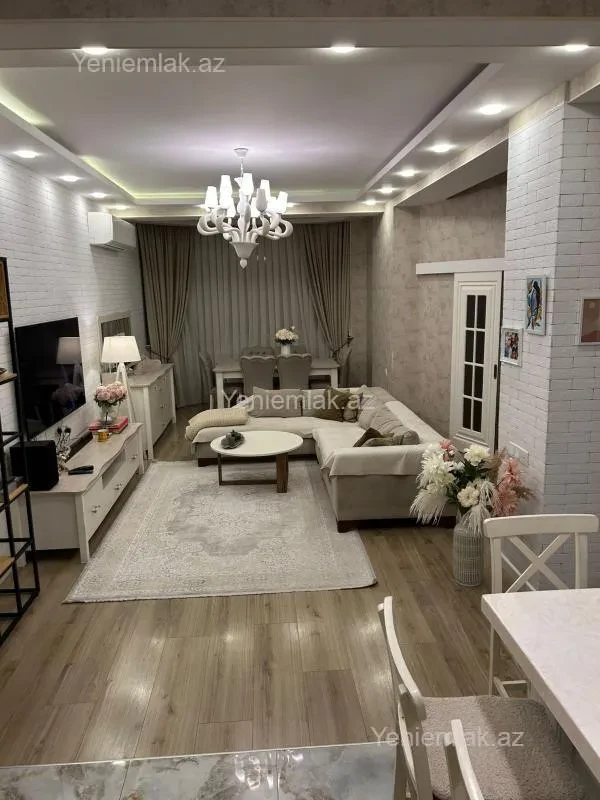 Satılır 4 otaqlı yeni tikili 87 m²