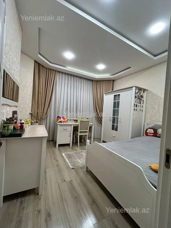 Satılır 4 otaqlı yeni tikili 87 m²