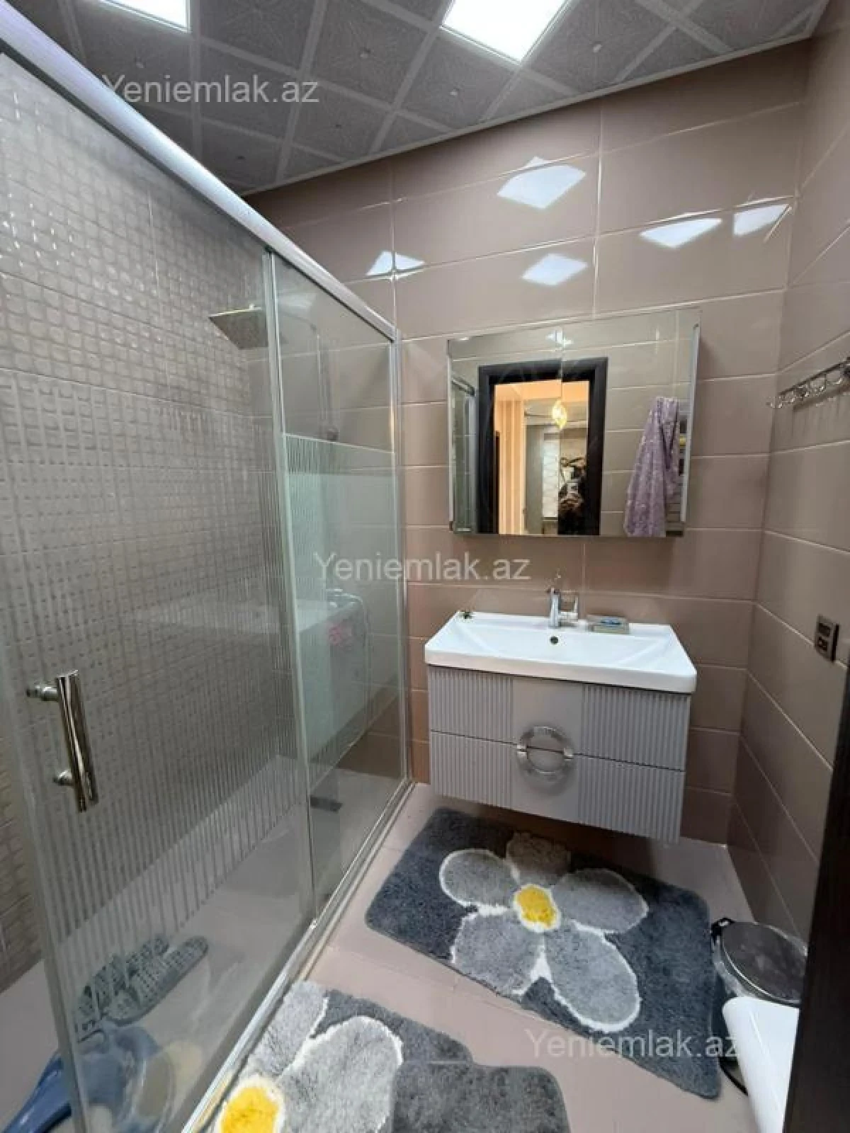 Satılır 2 otaqlı yeni tikili 90 m²