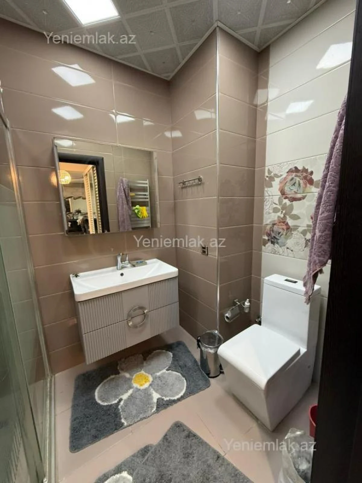 Satılır 2 otaqlı yeni tikili 90 m²