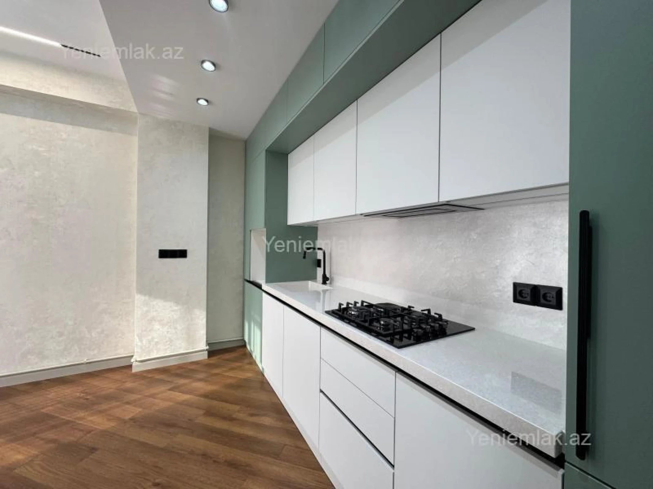 Satılır 3 otaqlı yeni tikili 63 m²