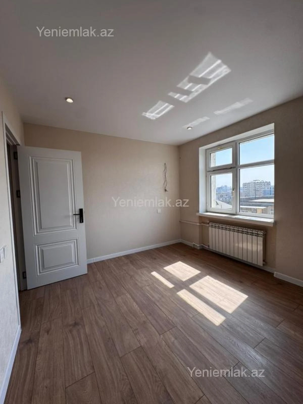 Satılır 3 otaqlı köhnə tikili 70 m²