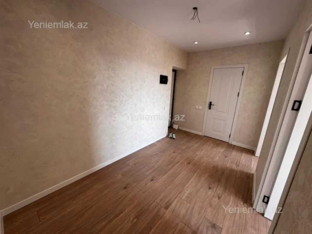 Satılır 3 otaqlı köhnə tikili 70 m²