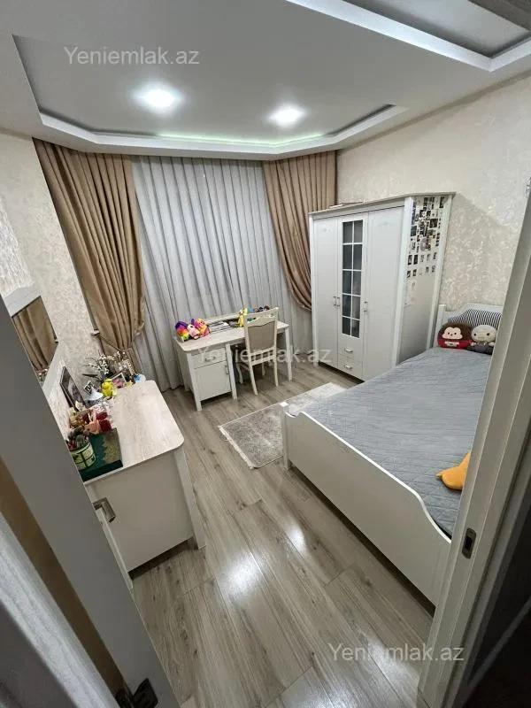 Satılır 4 otaqlı yeni tikili 99 m²