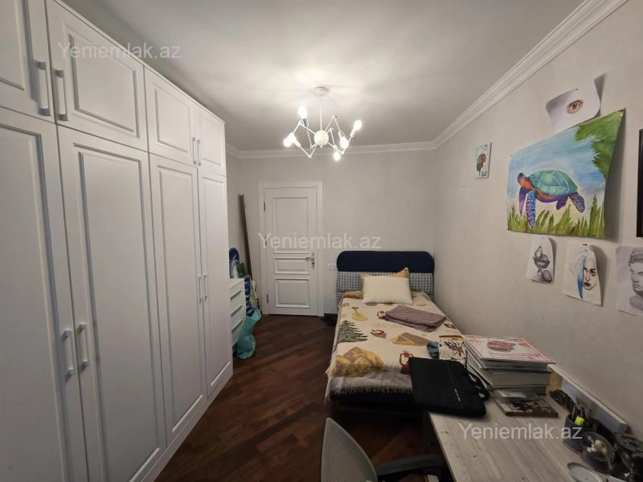Satılır 5 otaqlı köhnə tikili 115 m²