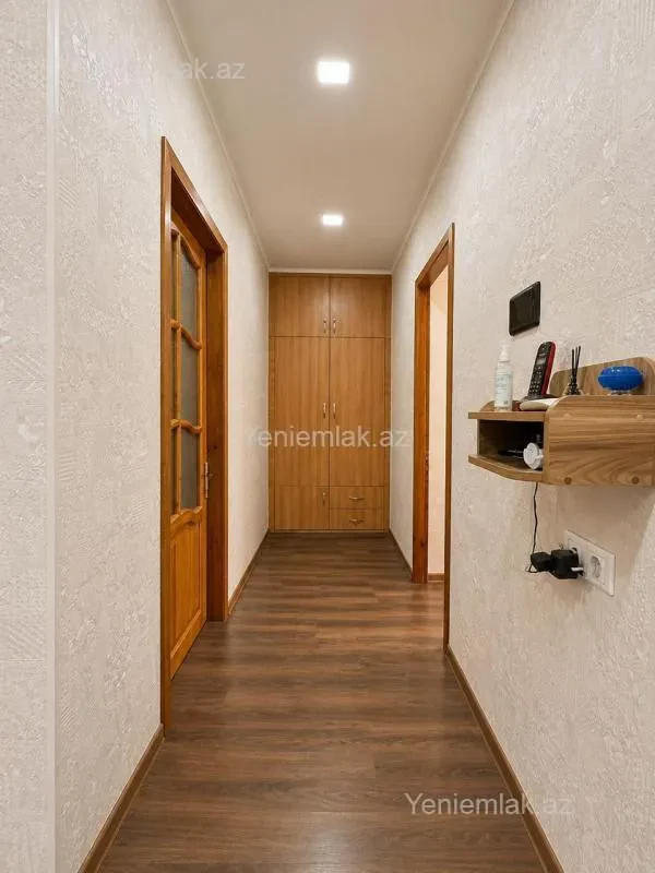Satılır 3 otaqlı köhnə tikili 85 m²