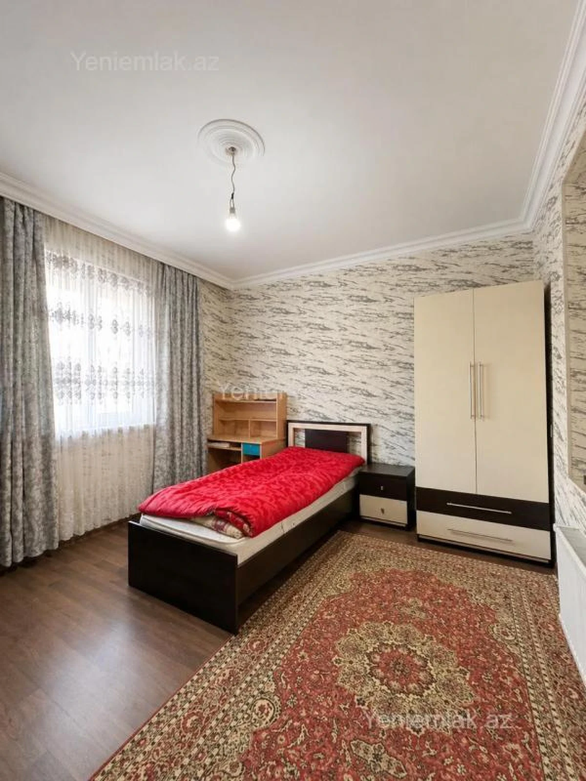 Satılır 3 otaqlı köhnə tikili 85 m²