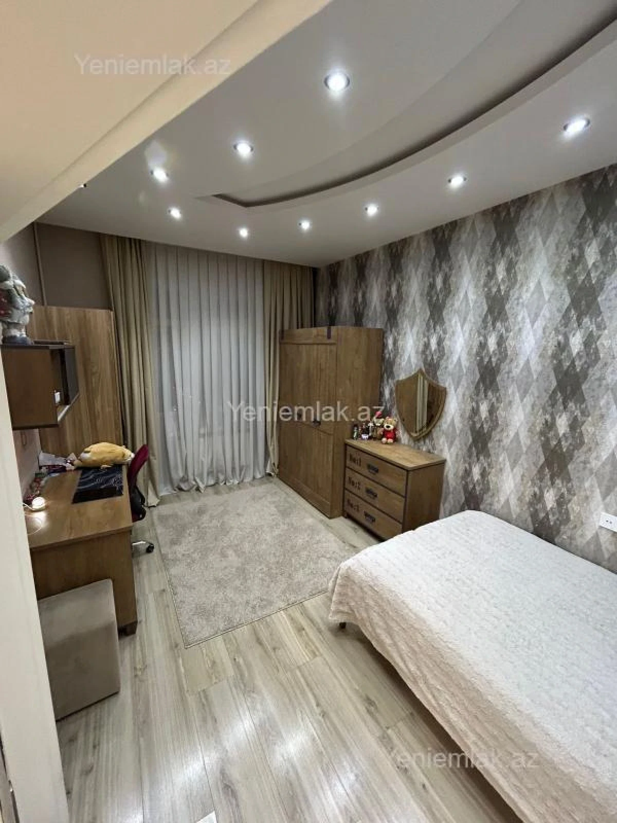 Satılır 2 otaqlı yeni tikili 100 m²