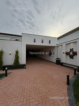Satılır 5 otaqlı həyət evi 250 m²