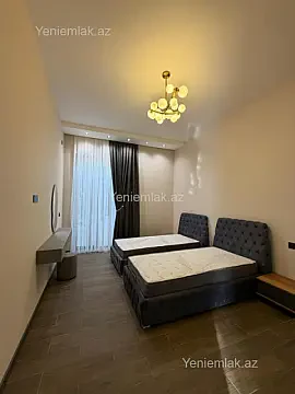 Satılır 5 otaqlı həyət evi 250 m²