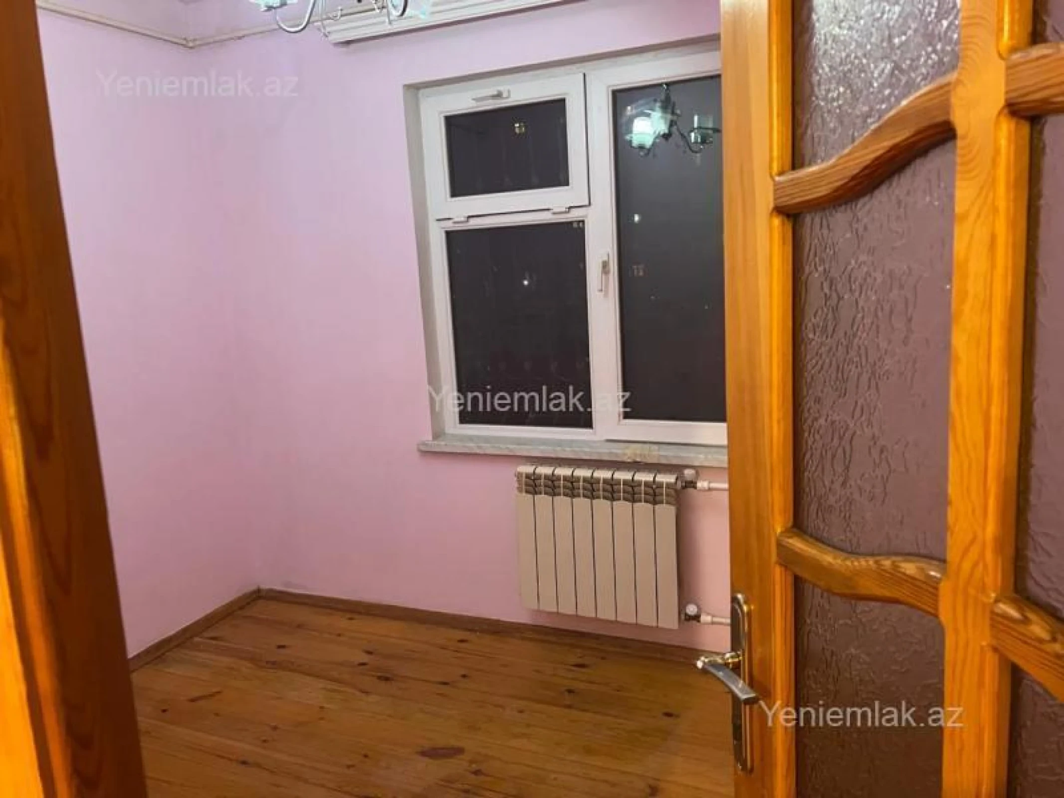 Satılır 2 otaqlı köhnə tikili 55 m²