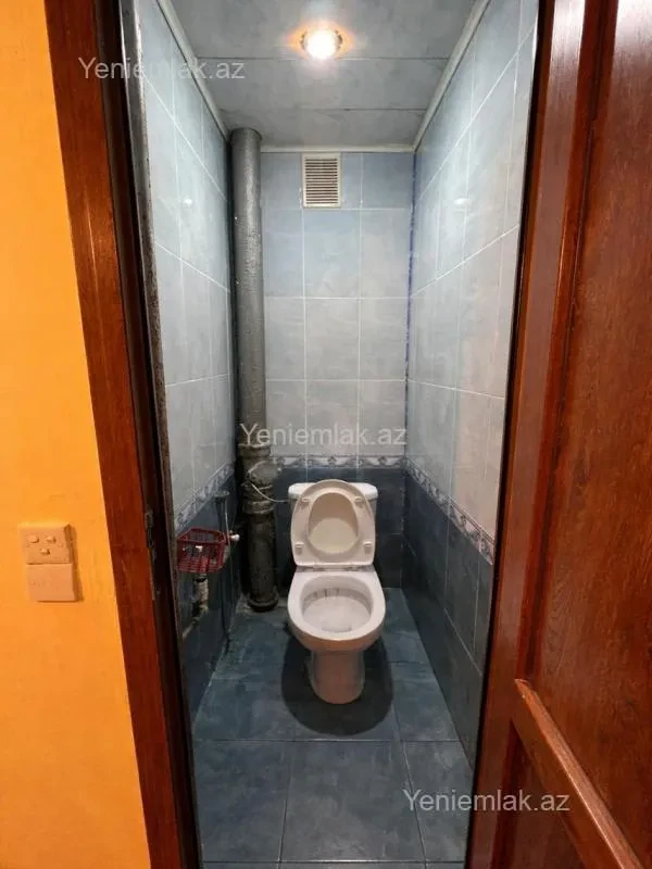 Satılır 2 otaqlı köhnə tikili 55 m²