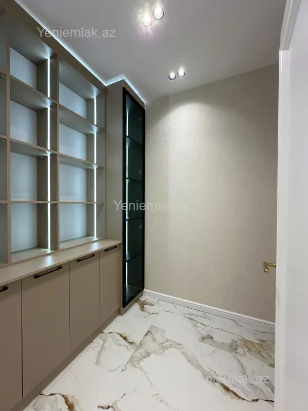 Satılır 3 otaqlı yeni tikili 146 m²