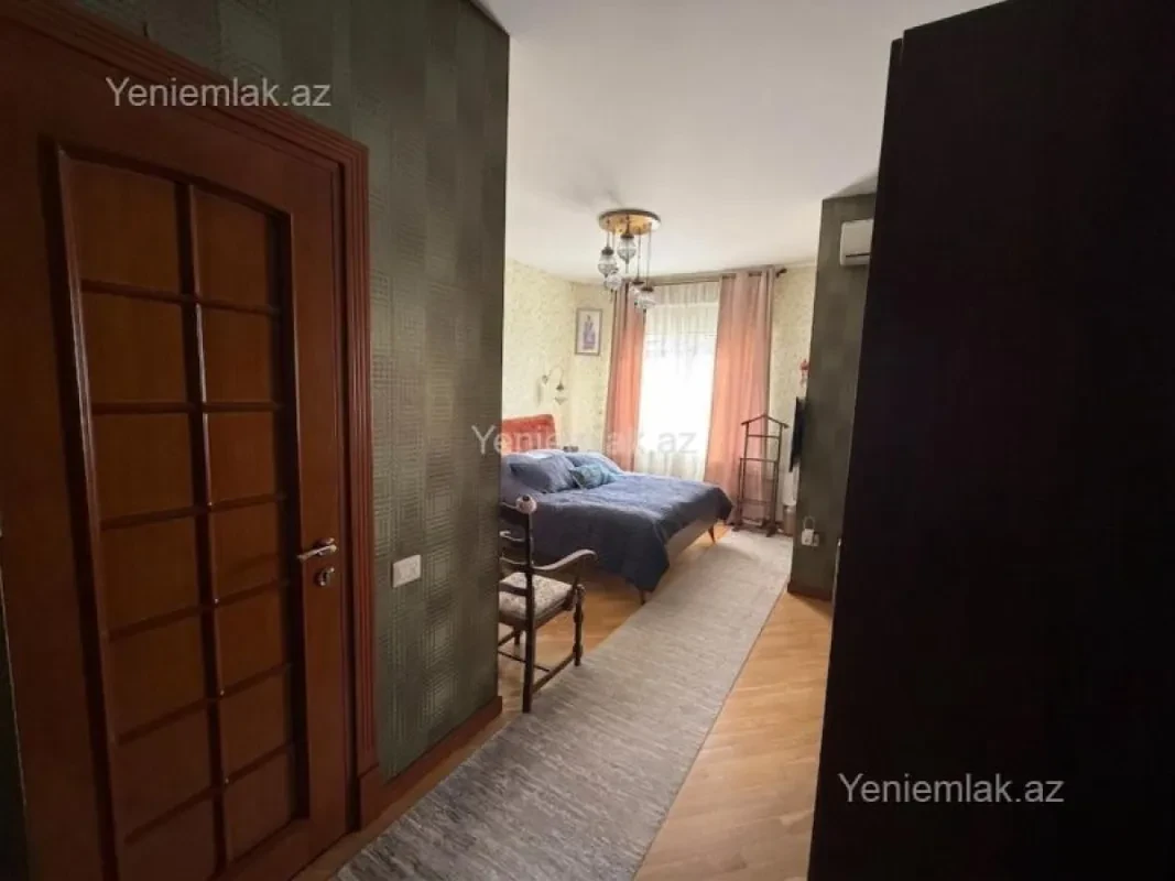 Satılır 4 otaqlı yeni tikili 162 m²