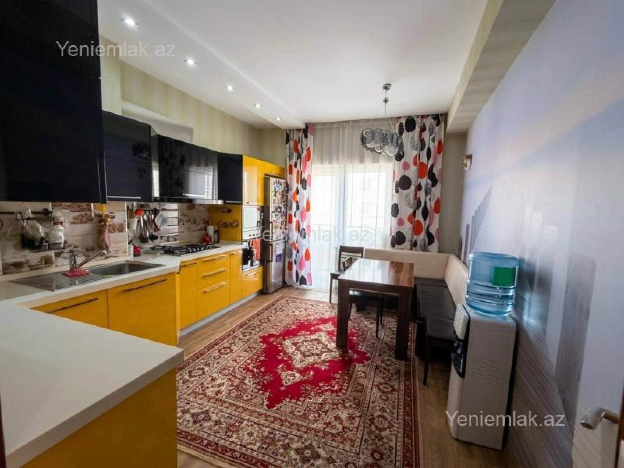 Satılır 4 otaqlı yeni tikili 162 m²