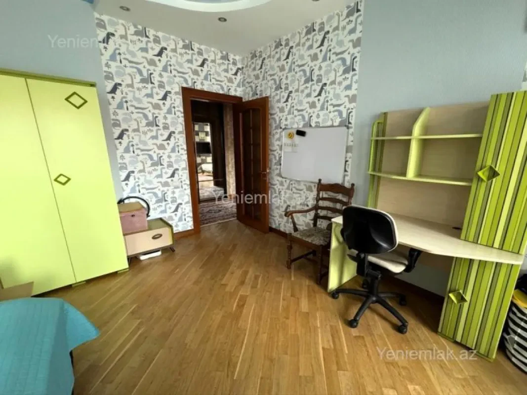 Satılır 4 otaqlı yeni tikili 162 m²