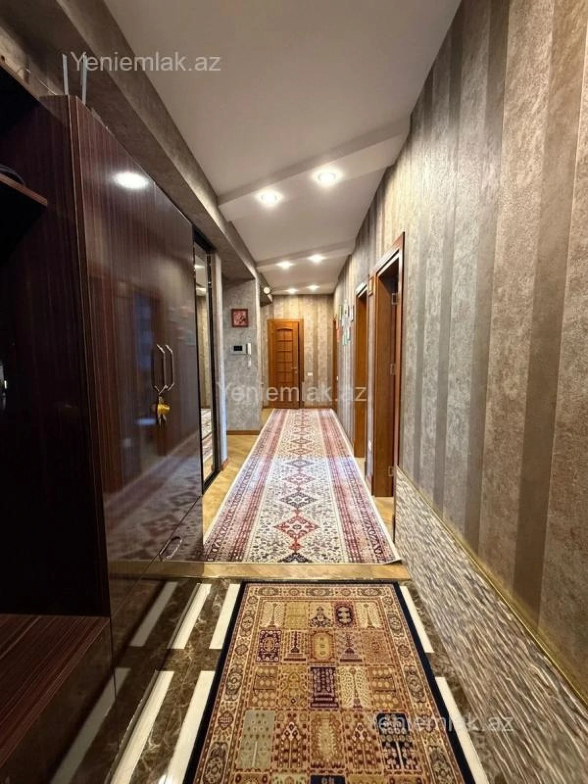Satılır 4 otaqlı yeni tikili 162 m²