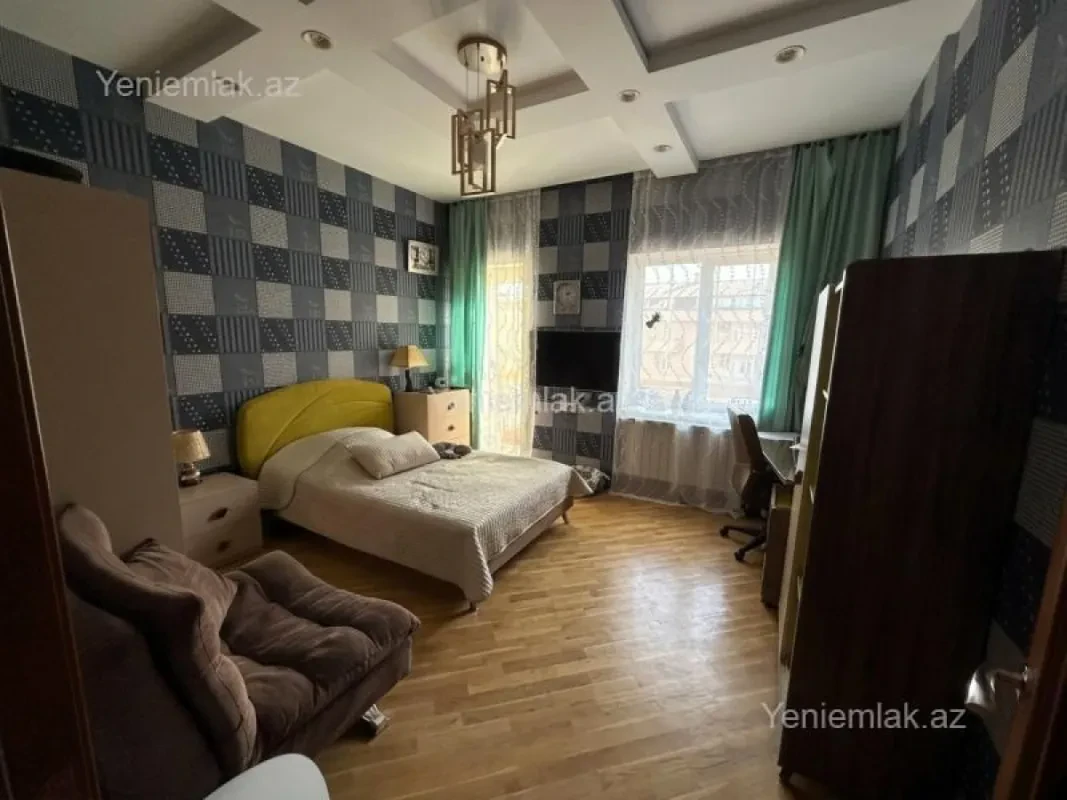 Satılır 4 otaqlı yeni tikili 162 m²