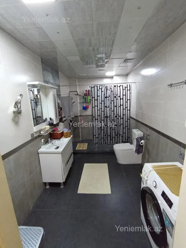 Satılır 4 otaqlı yeni tikili 165 m²
