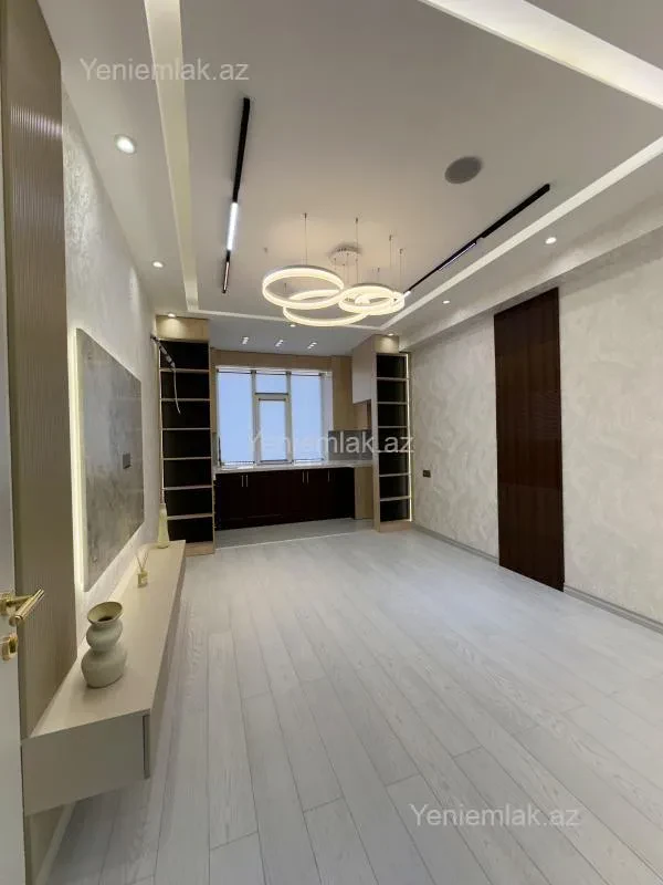 Satılır 2 otaqlı yeni tikili 55 m²