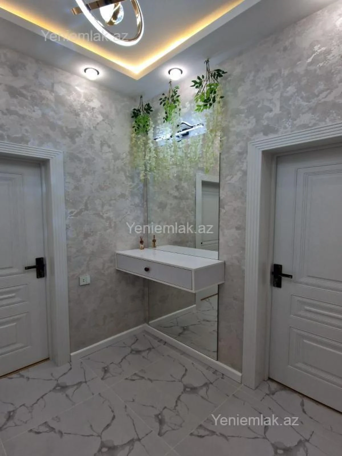 Satılır 3 otaqlı yeni tikili 71 m²