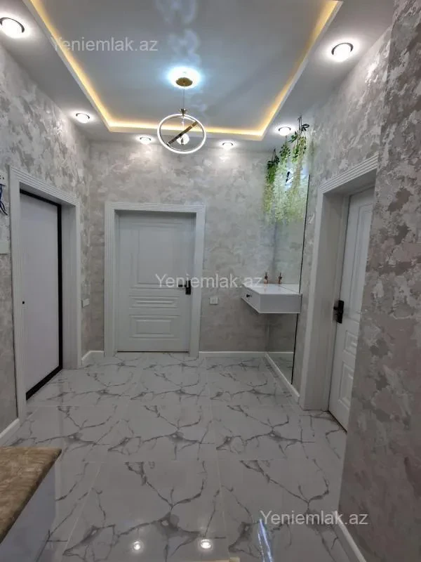 Satılır 3 otaqlı yeni tikili 71 m²