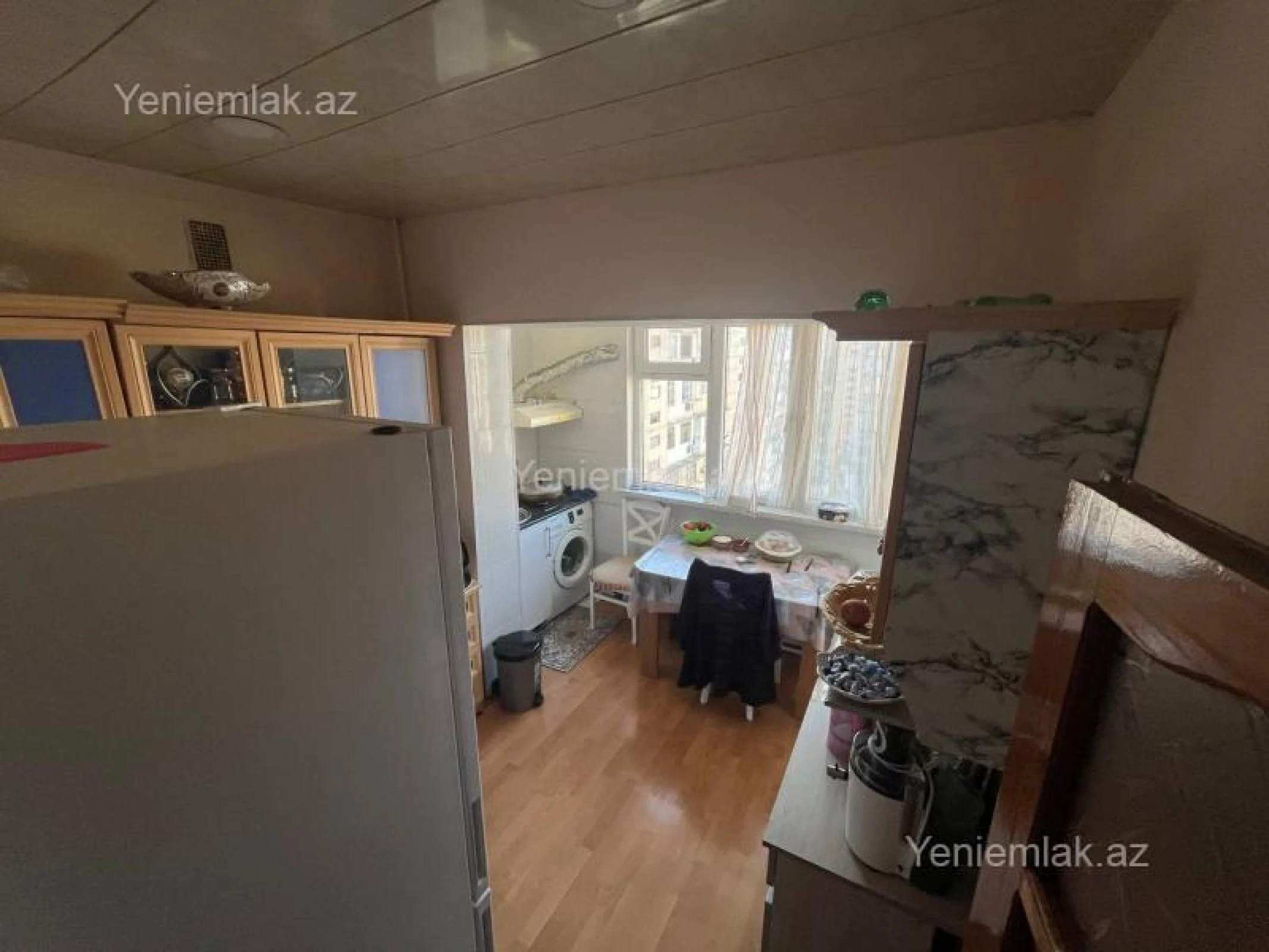 Satılır 4 otaqlı köhnə tikili 115 m²