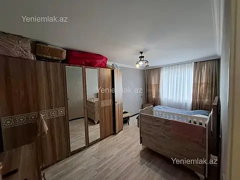 Satılır 3 otaqlı köhnə tikili 78 m²