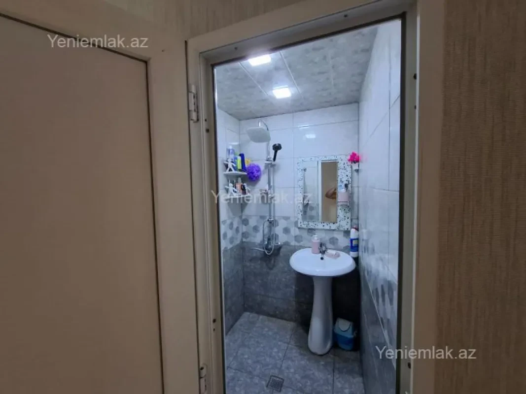 Satılır 3 otaqlı köhnə tikili 78 m²