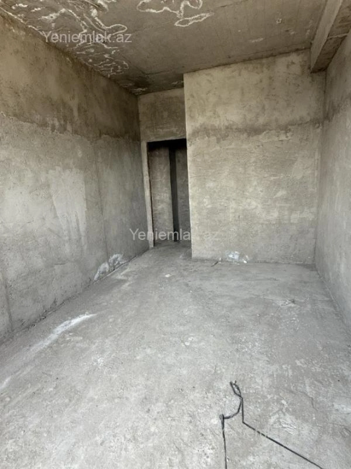Satılır 2 otaqlı yeni tikili 75 m²