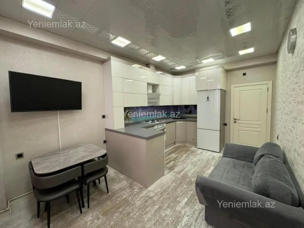 Satılır 3 otaqlı yeni tikili 110 m²