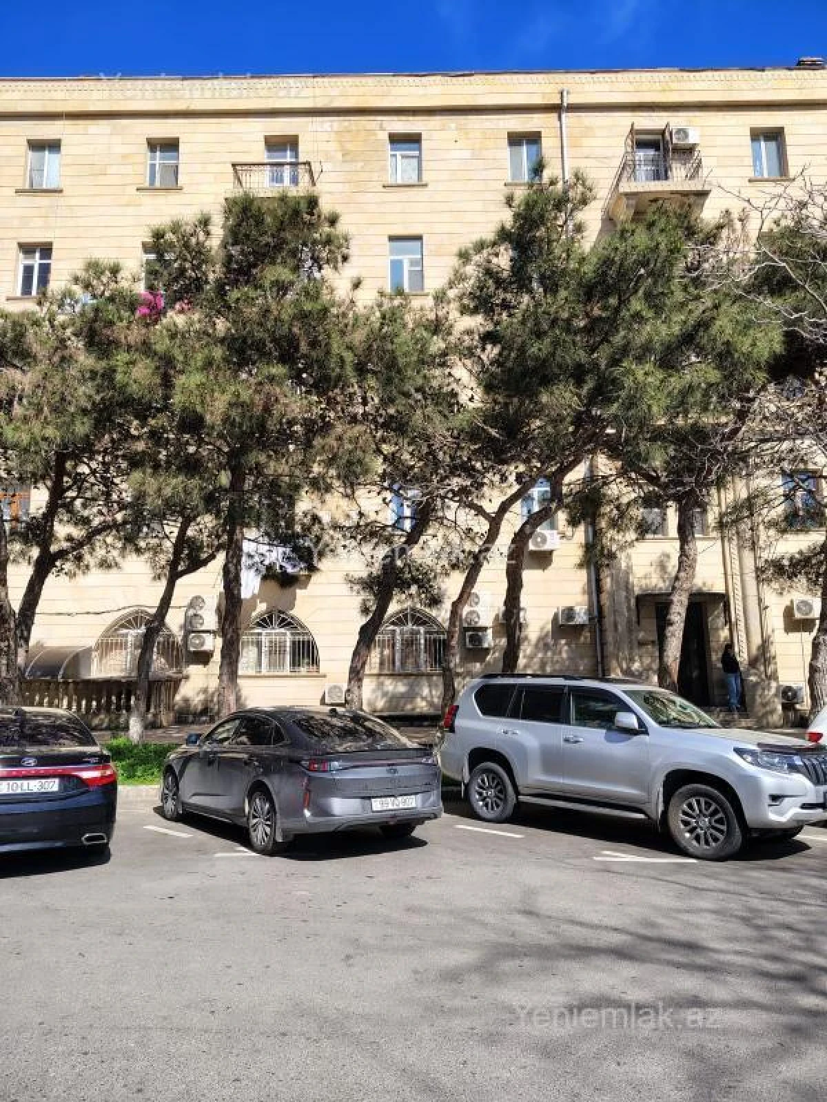 Satılır 2 otaqlı köhnə tikili 54 m²