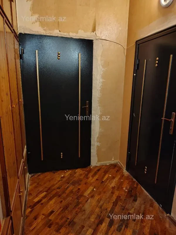 Satılır 2 otaqlı köhnə tikili 54 m²