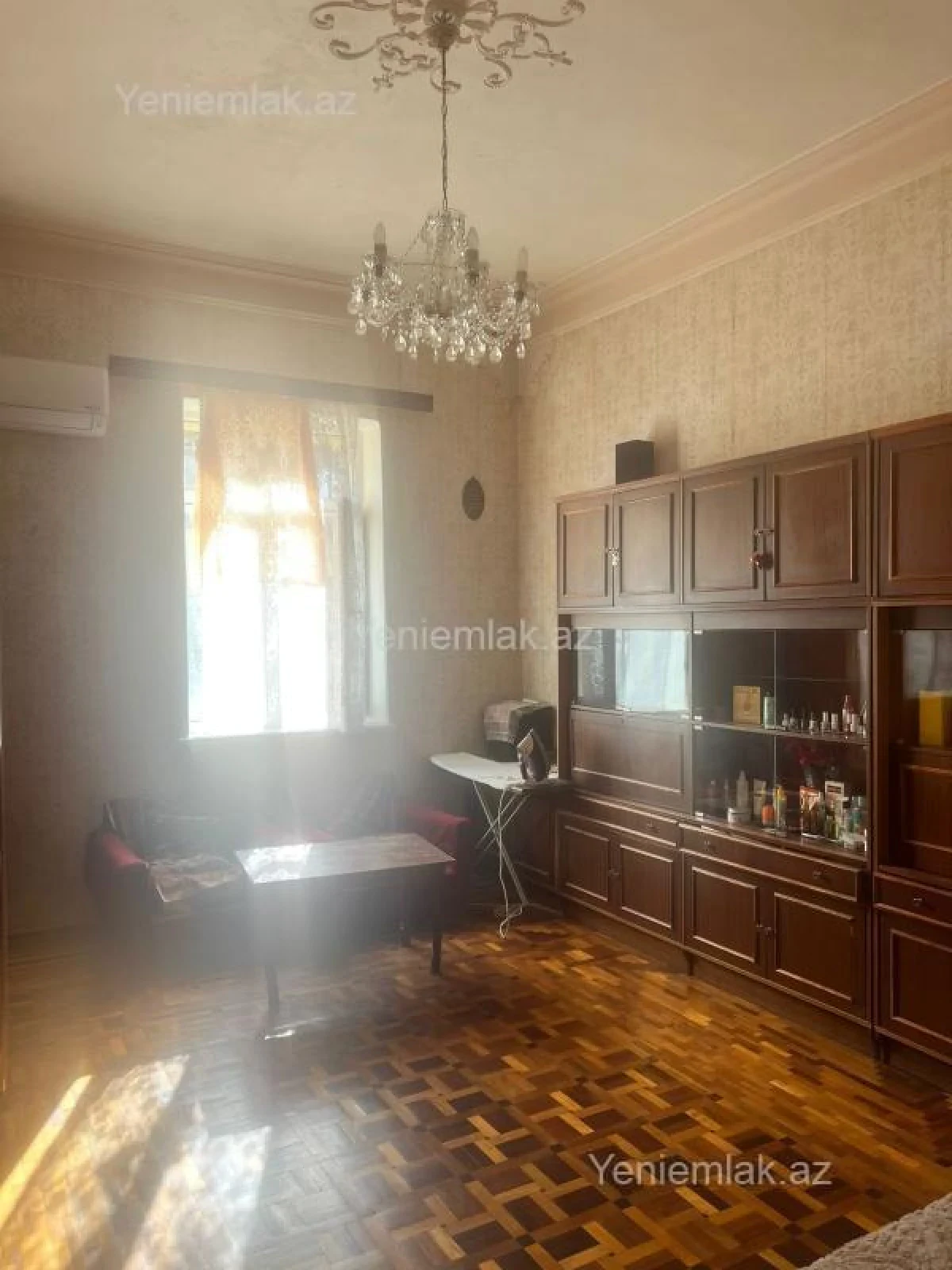 Satılır 2 otaqlı köhnə tikili 54 m²